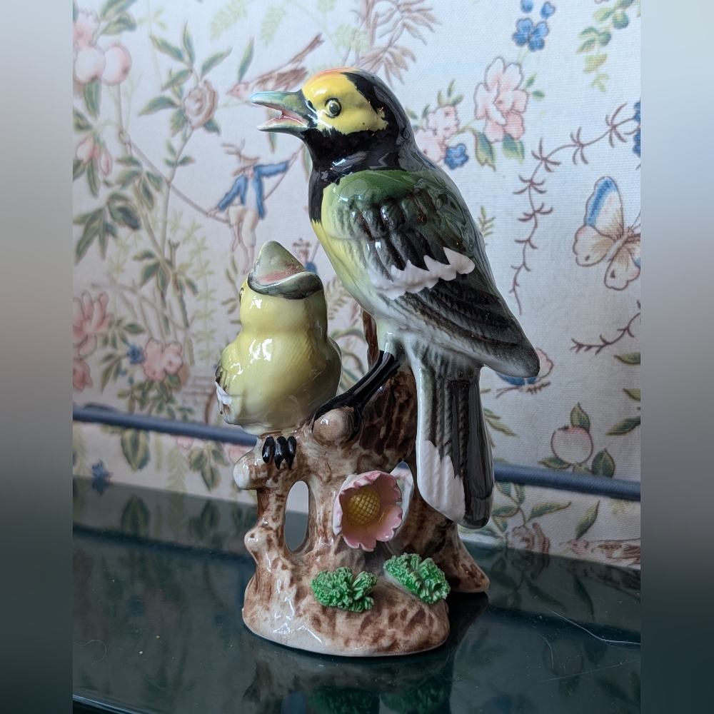 Shafford Warbler Figurine